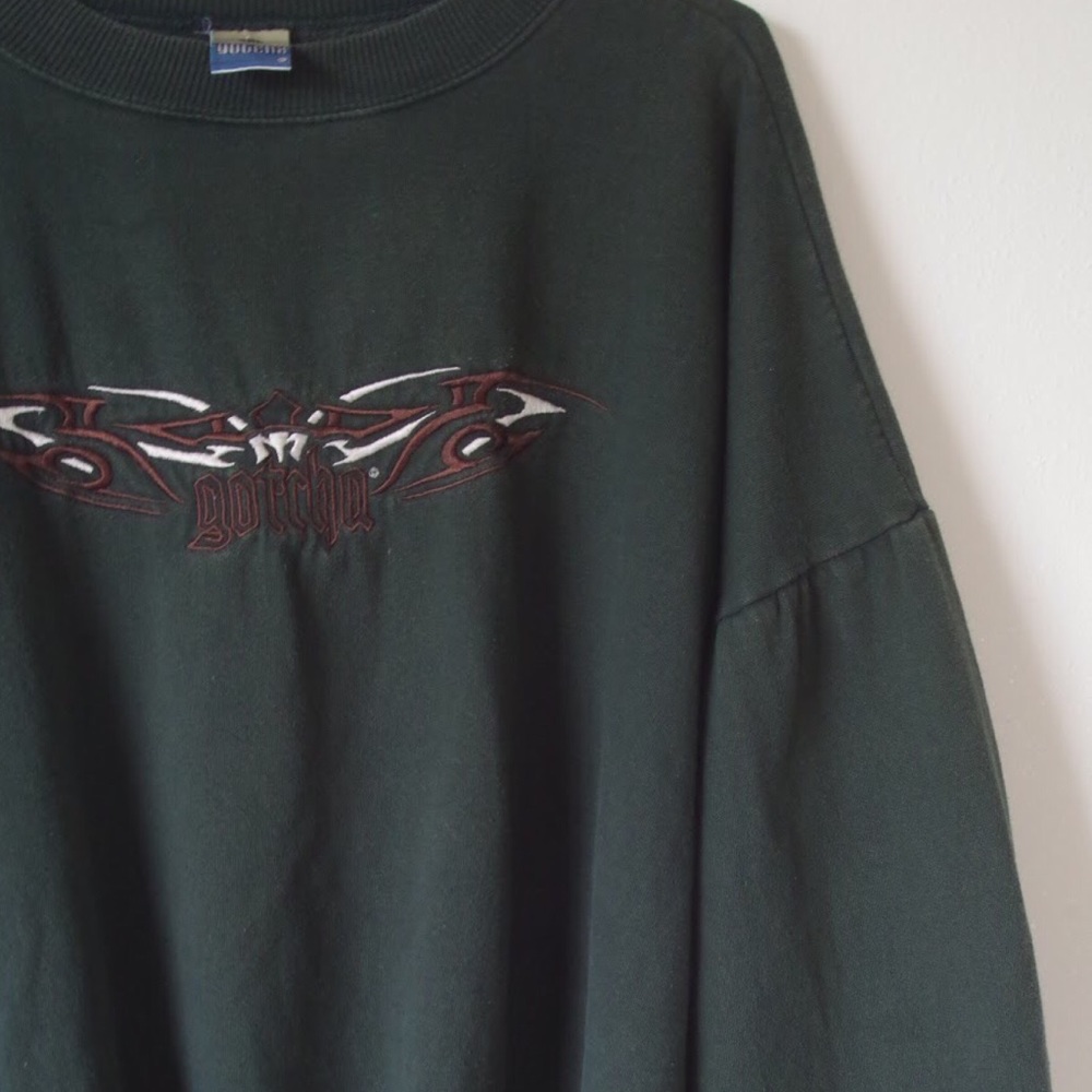 SOLD X GOTCHA VINTAGE 90S SURF CREWNECK SWEATSHIRT - Picture 7 of 7